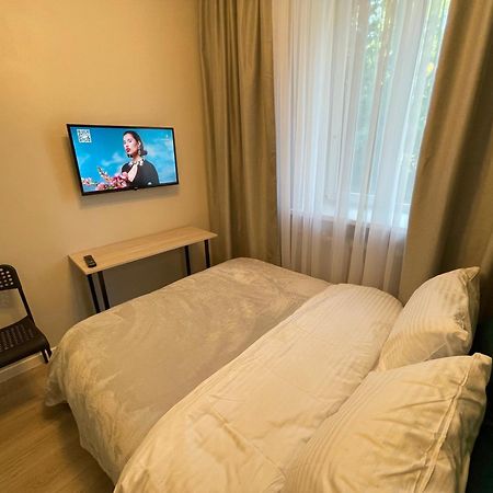 Myfreedom Апартаменти Метро Олімпійська Центр Kiev Bagian luar foto